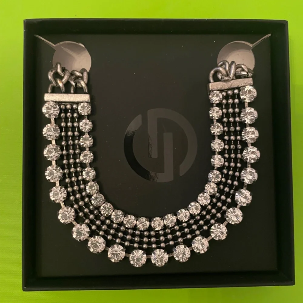 NEW in box: DylanLex crystal necklace - Picture 2 of 6